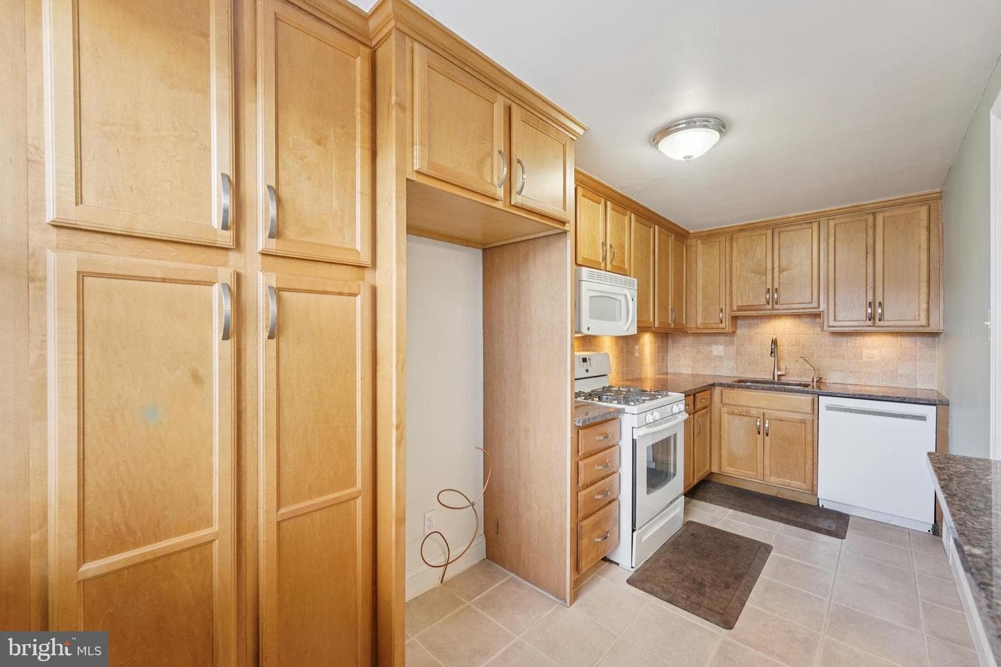 21w Madison Avenue photo 12