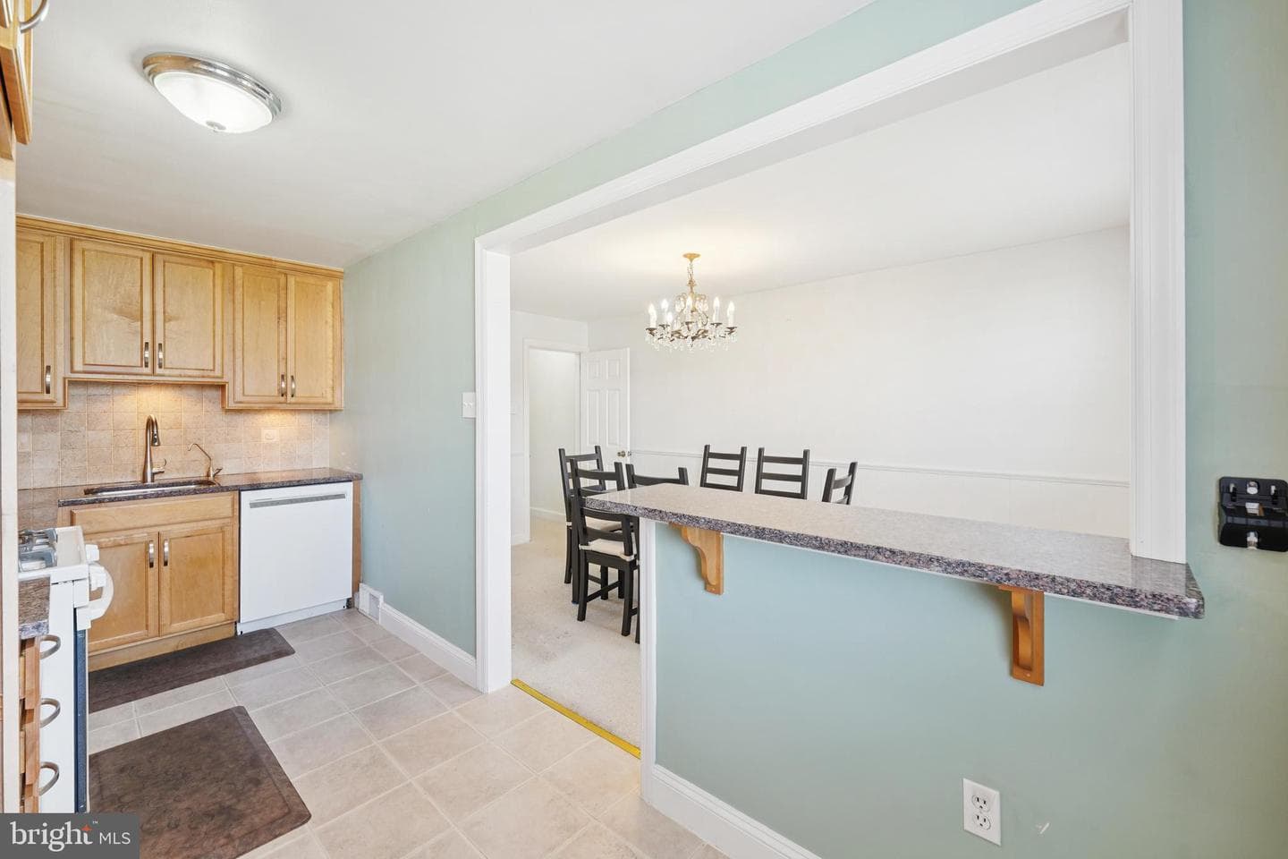 21w Madison Avenue photo 14