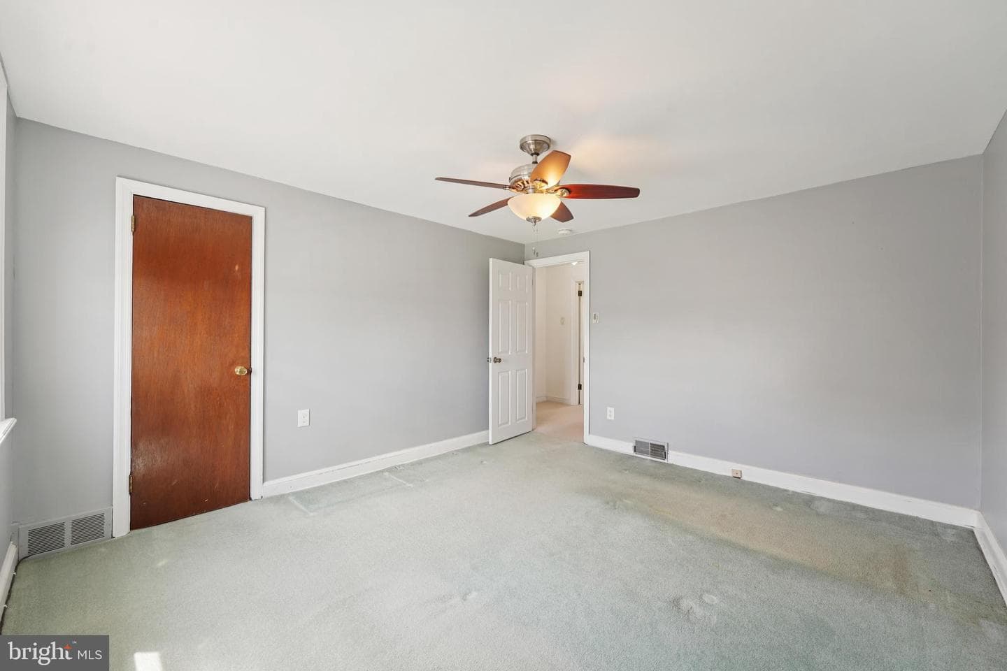 21w Madison Avenue photo 18