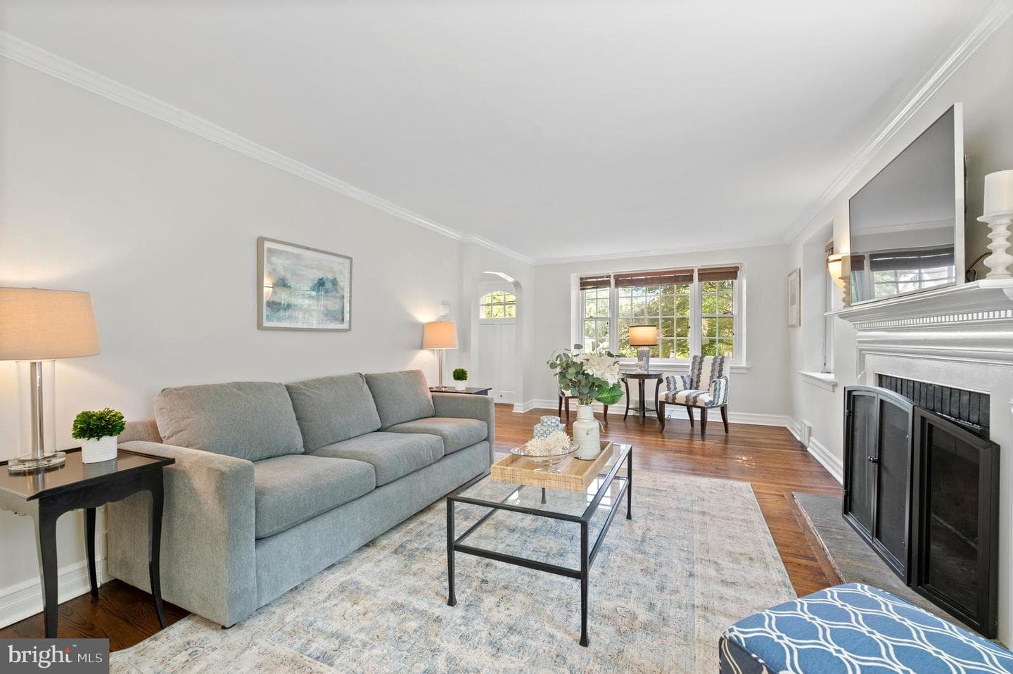 12 Lowrys Lane photo 9