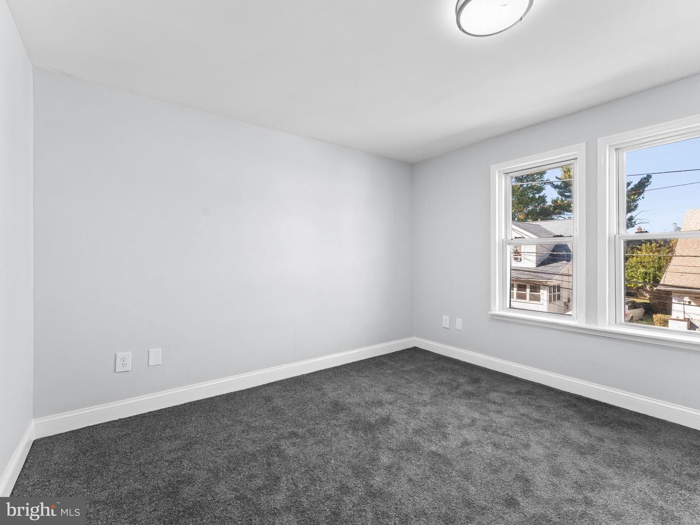 125 White Avenue photo 11