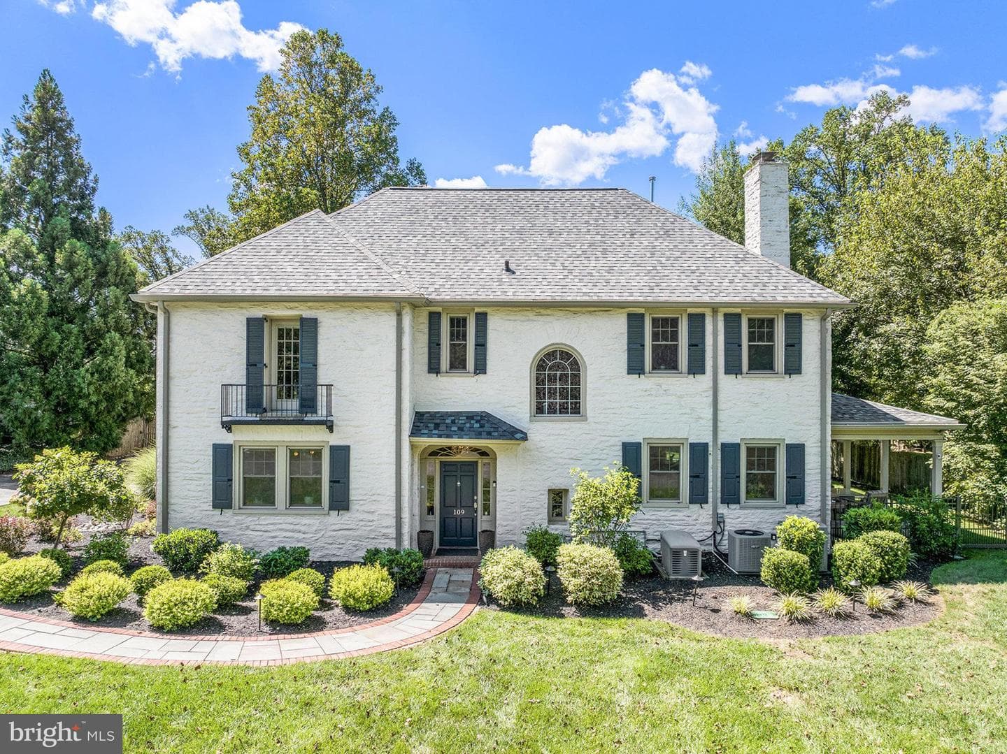 109 Willowburn Road photo 3