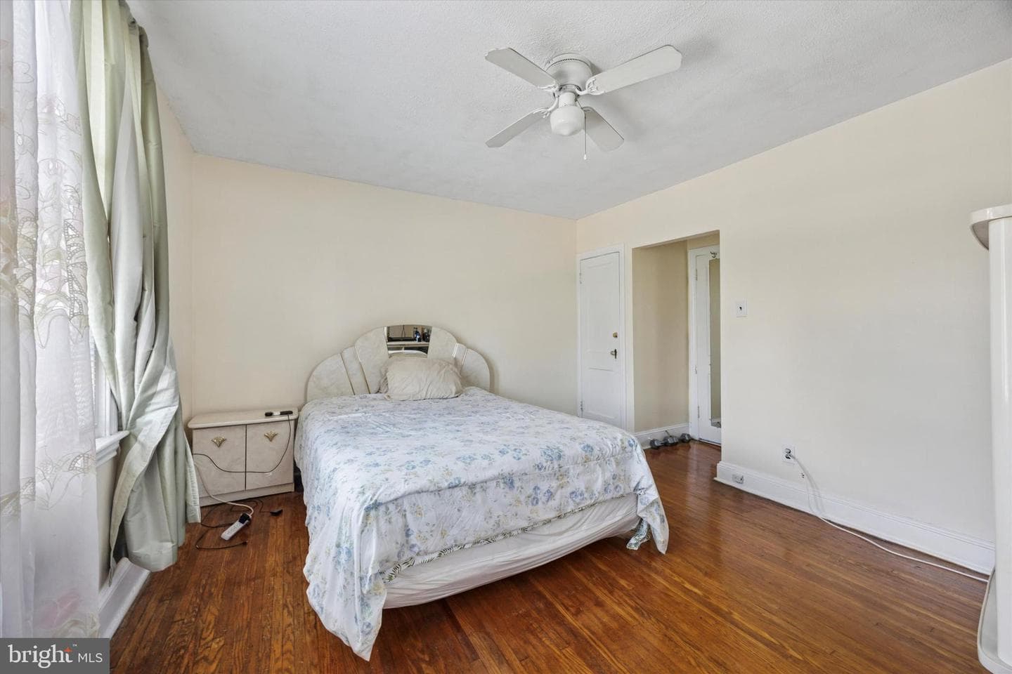 214 N Lynn Boulevard photo 16