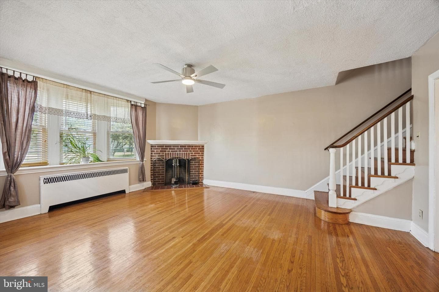 214 N Lynn Boulevard photo 9