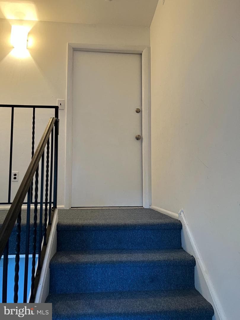 374 Saybrook Lane #b photo 3