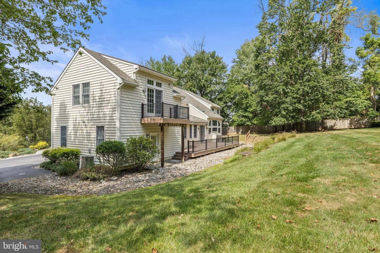 588 S Heilbron Drive photo 63