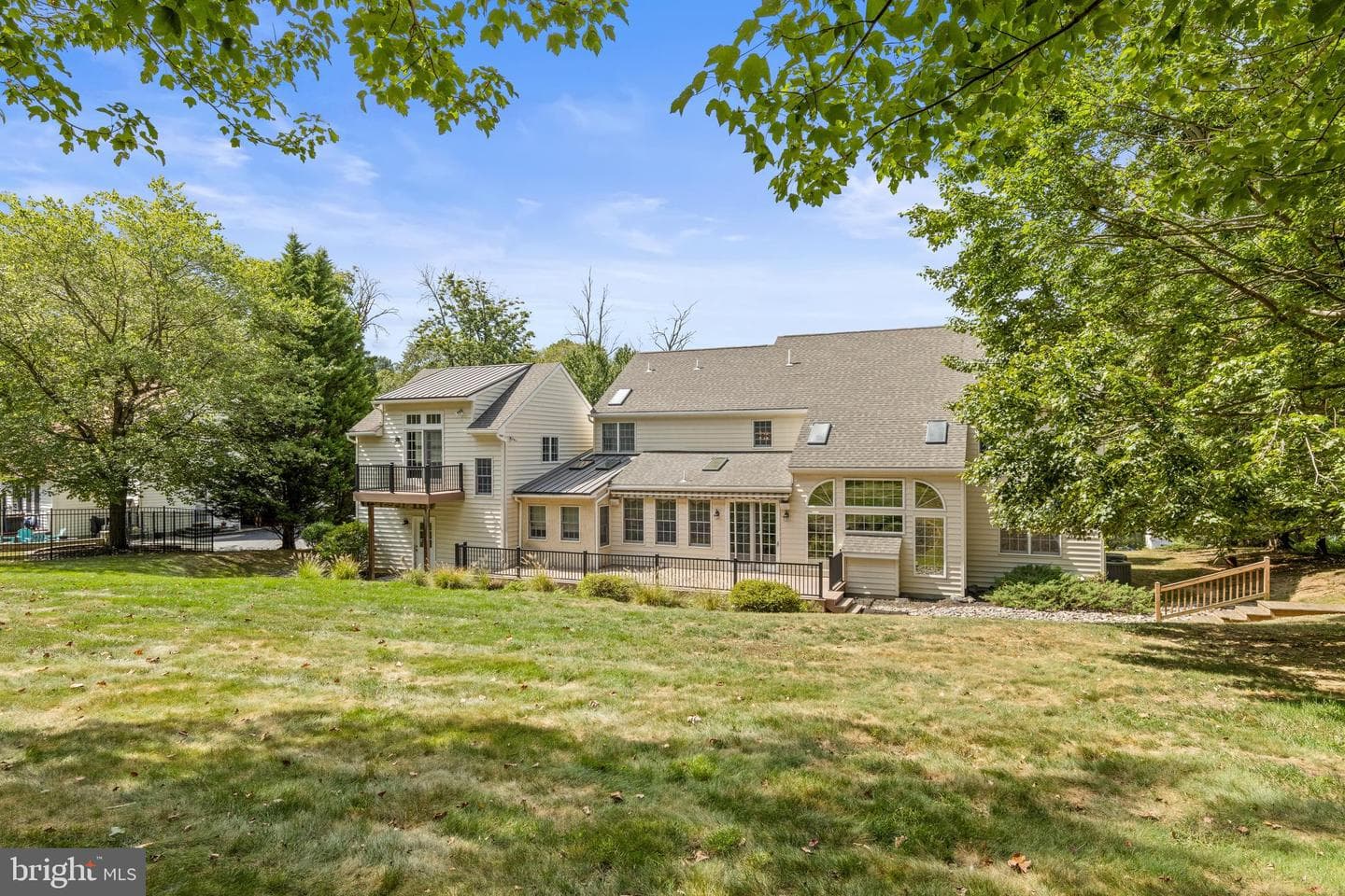 588 S Heilbron Drive photo 8