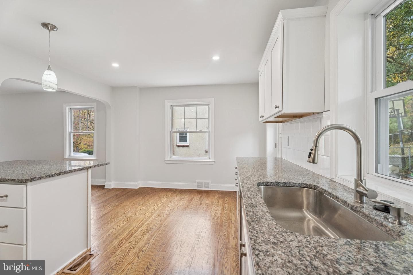 505 Glendale Road photo 11