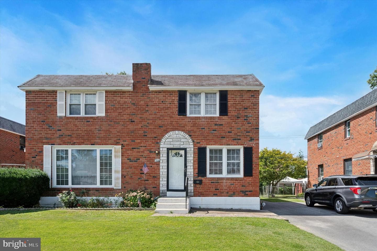 511 Clark Avenue photo 1