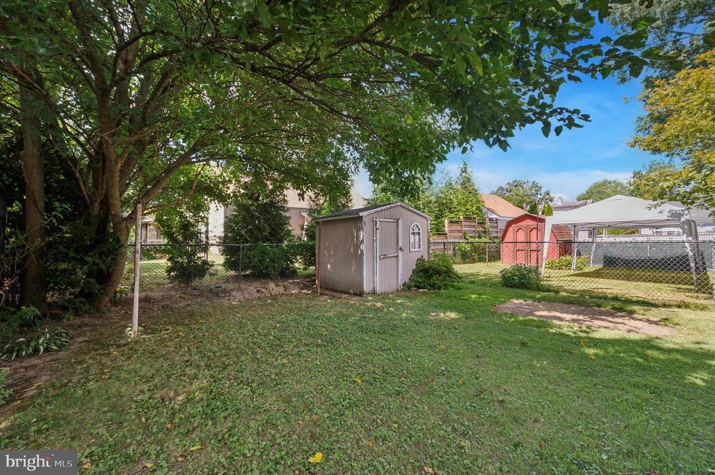511 Clark Avenue photo 16