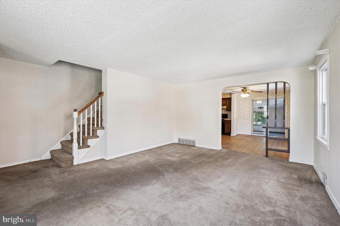 511 Clark Avenue photo 3