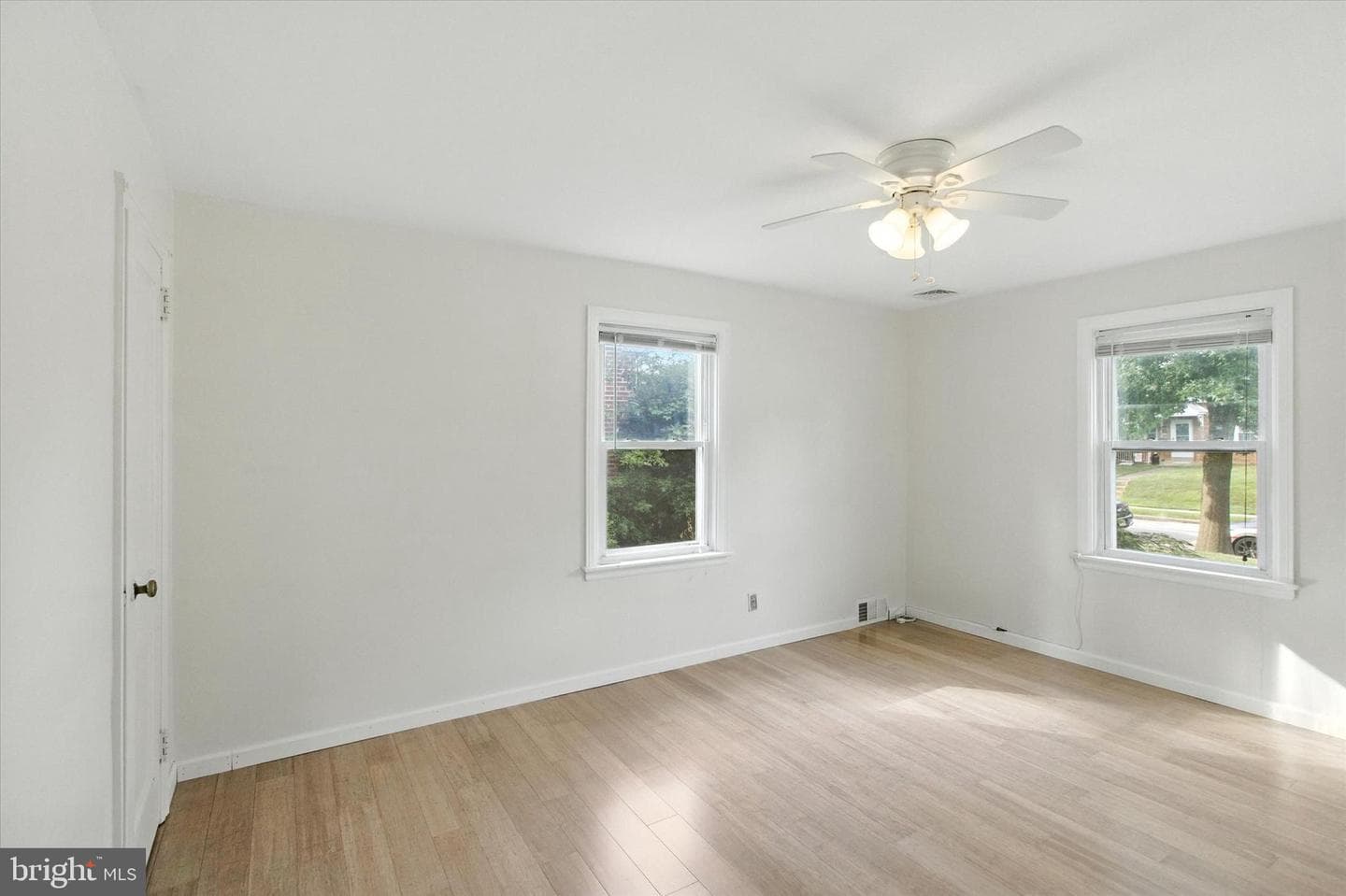 2612 Harding Avenue photo 20