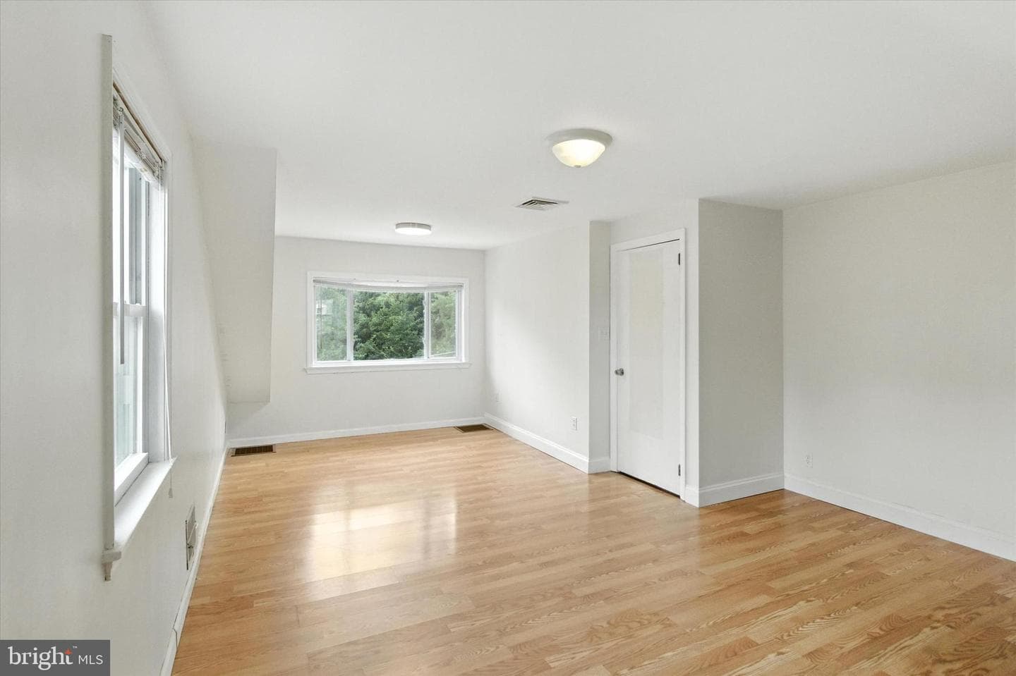 2612 Harding Avenue photo 24