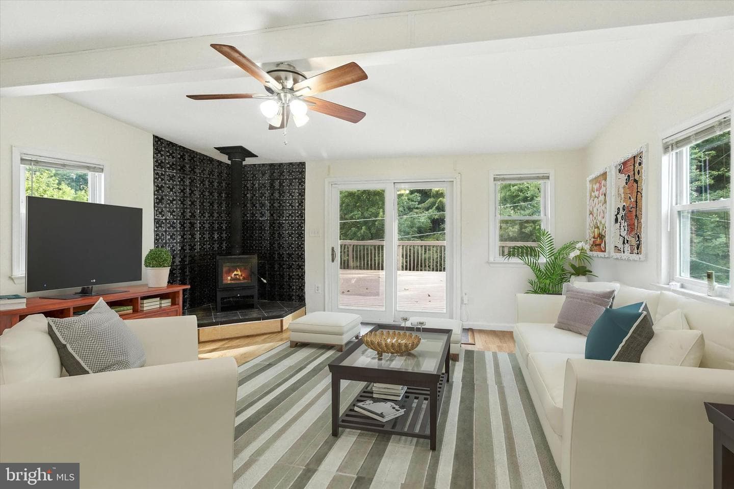 2612 Harding Avenue photo 3