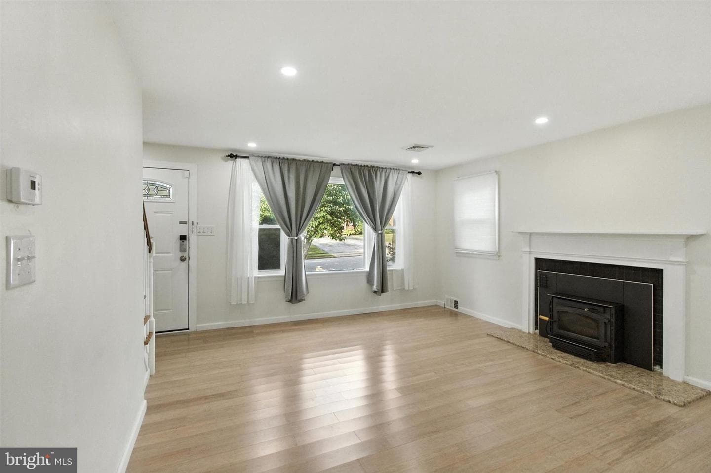 2612 Harding Avenue photo 7