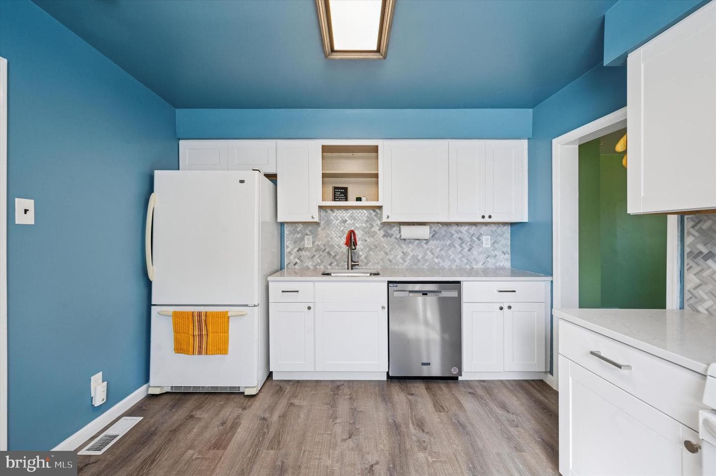 328 Park Avenue photo 8