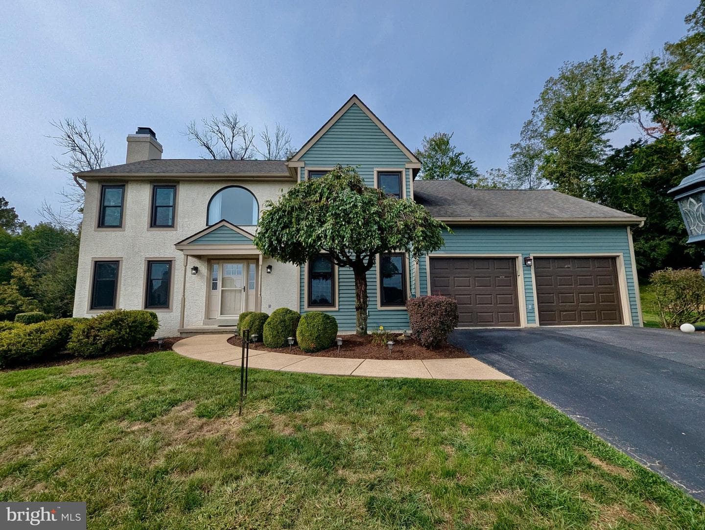 112 Grace Lane photo 1