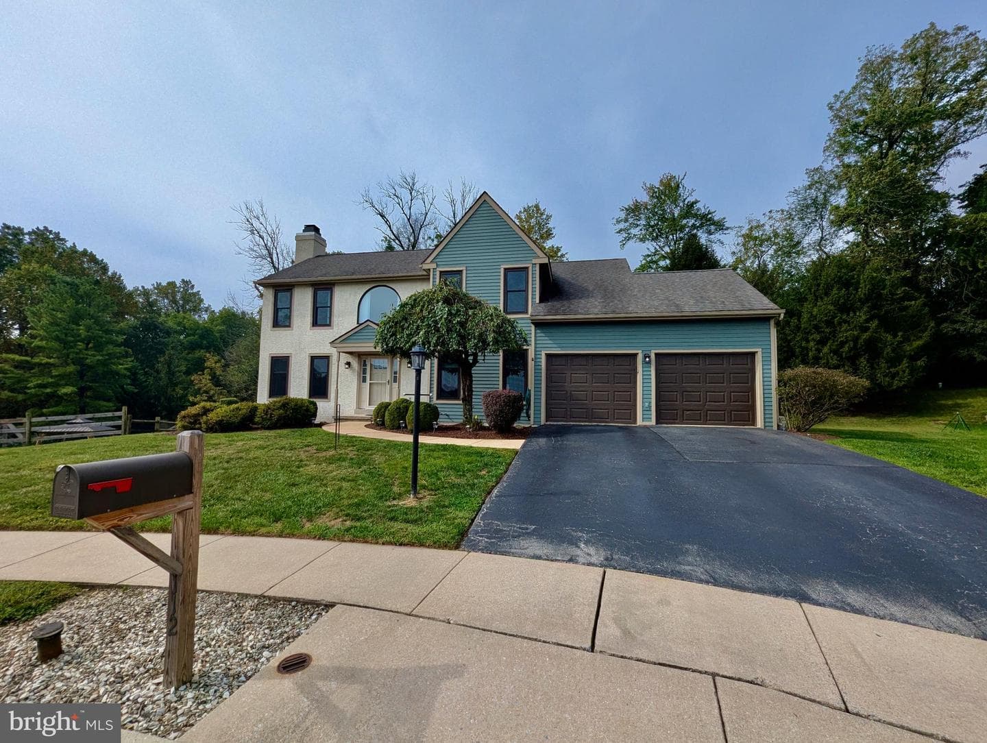 112 Grace Lane photo 2