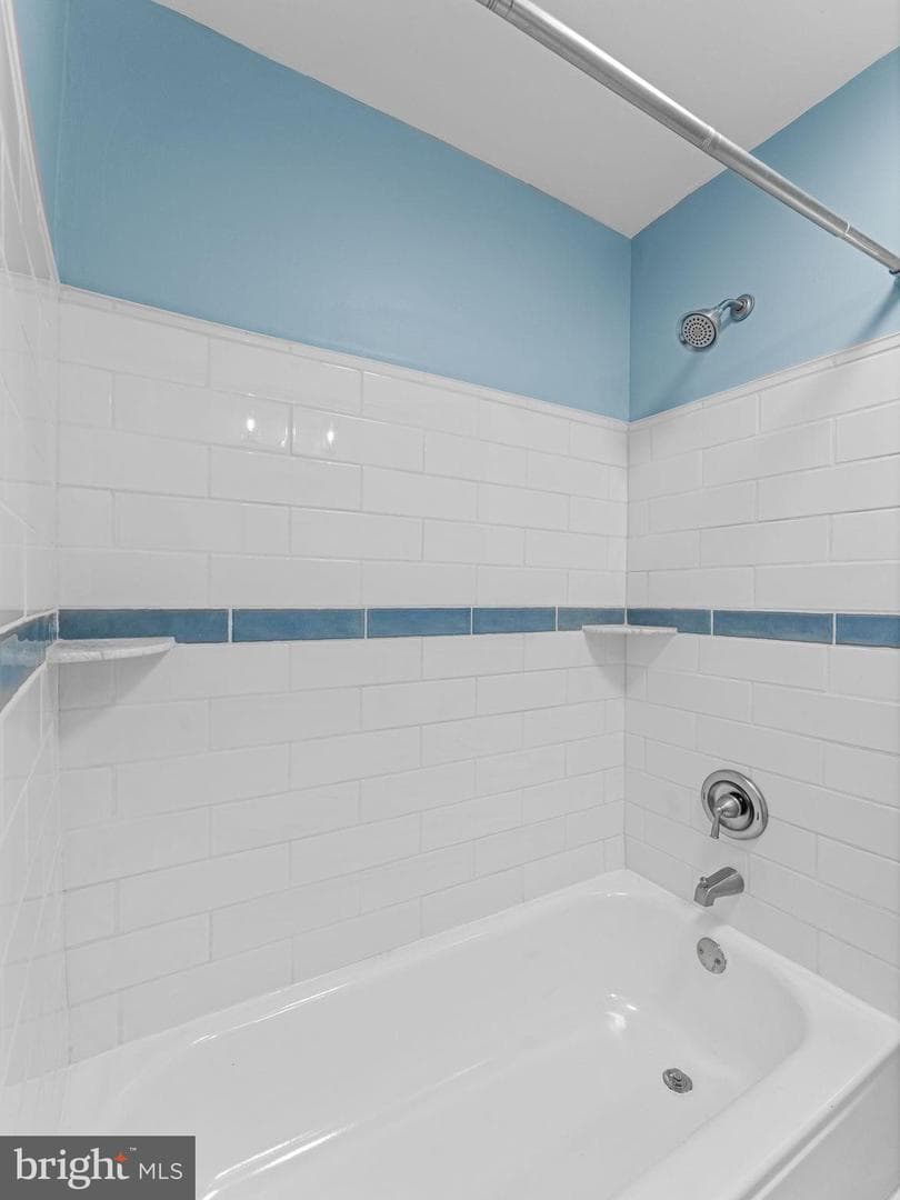 13 Florence Avenue photo 16
