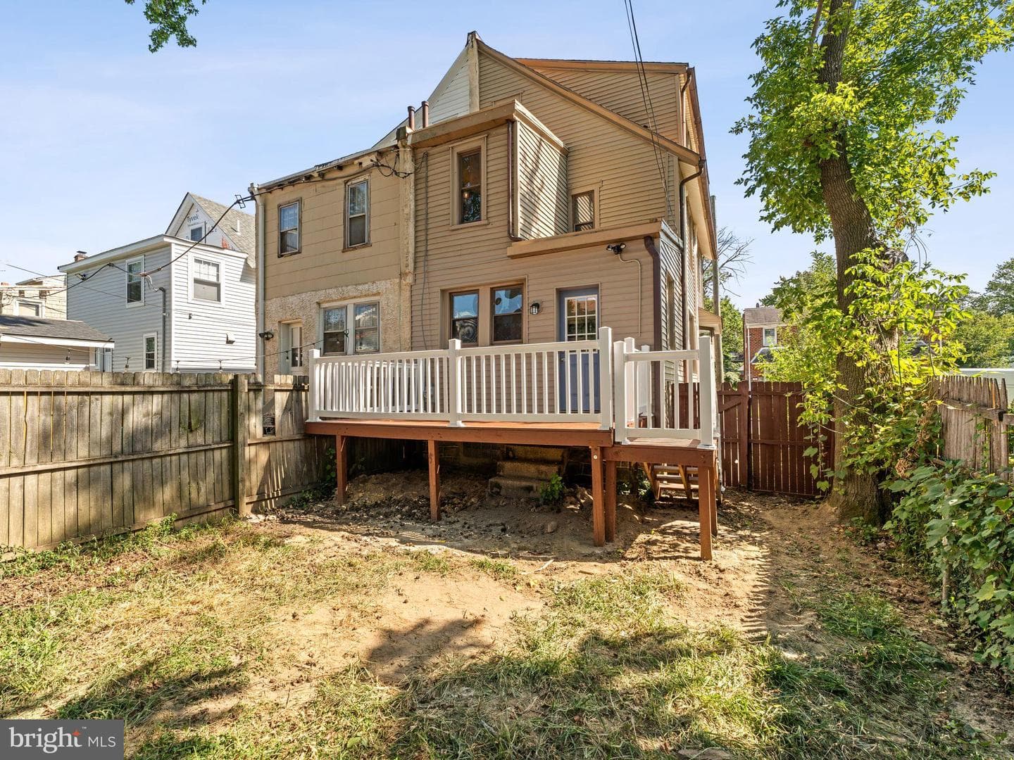 13 Florence Avenue photo 23