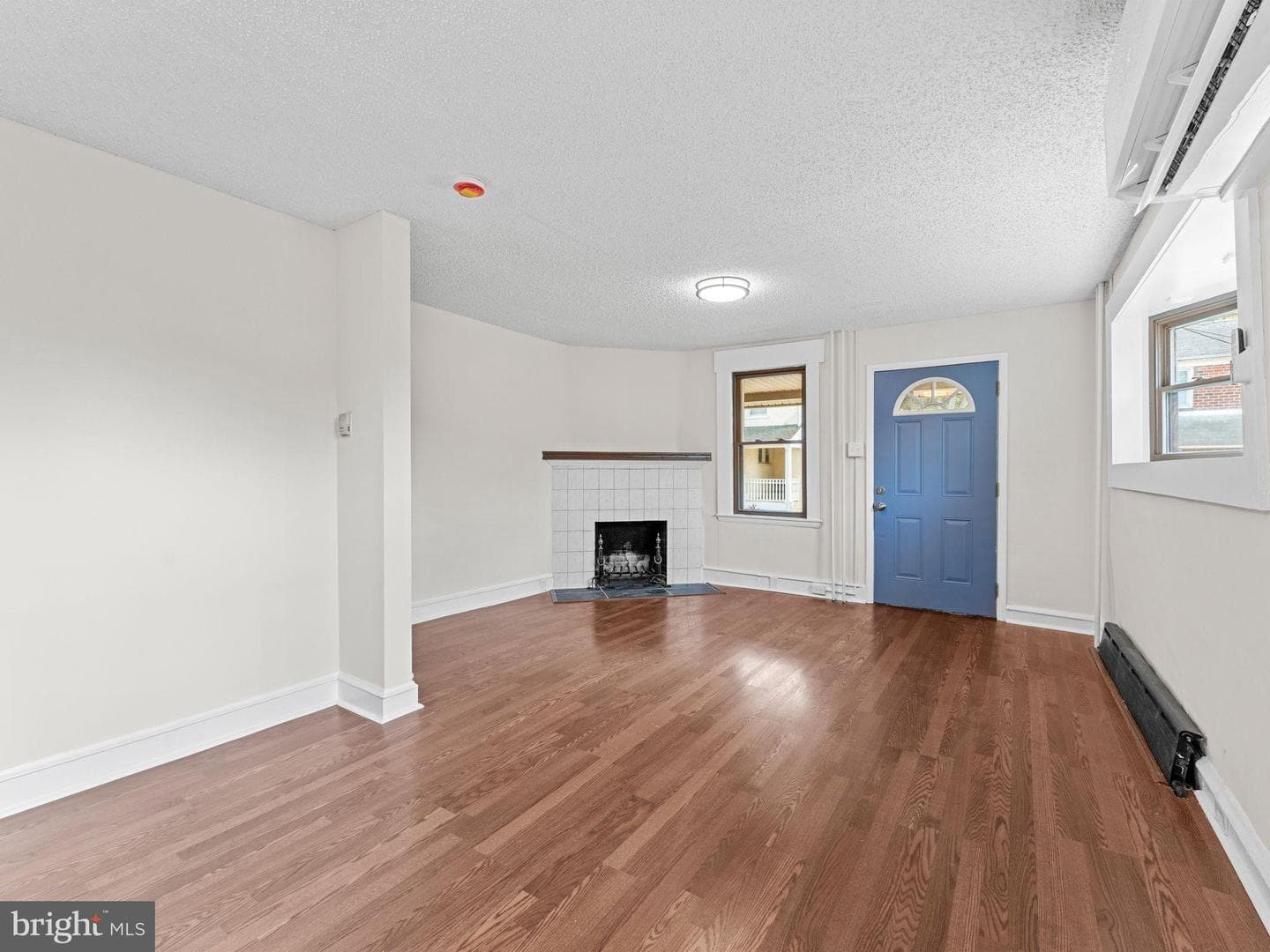 13 Florence Avenue photo 6