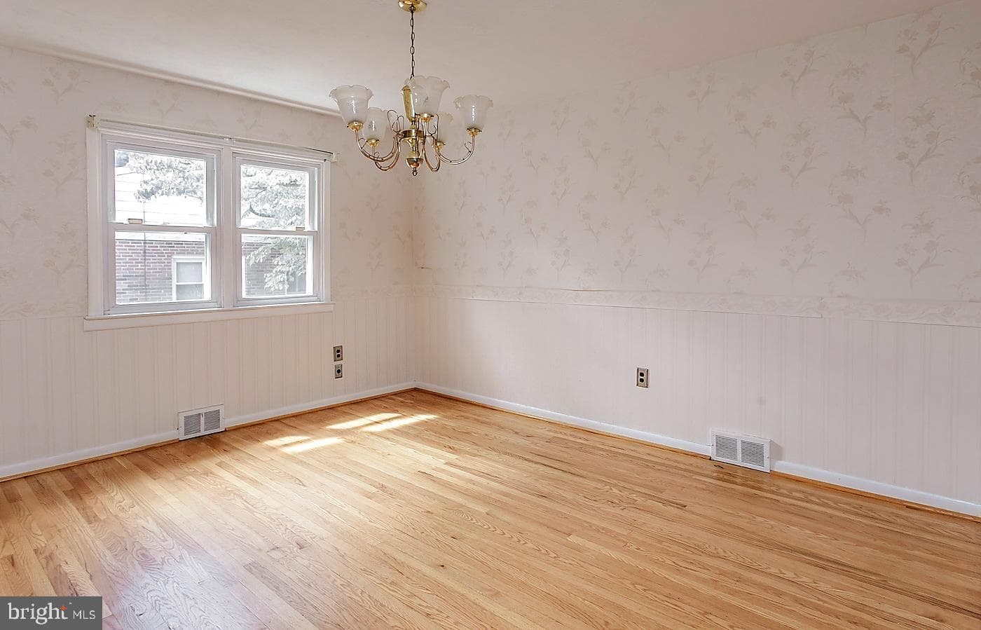 516 Beatty Road photo 11