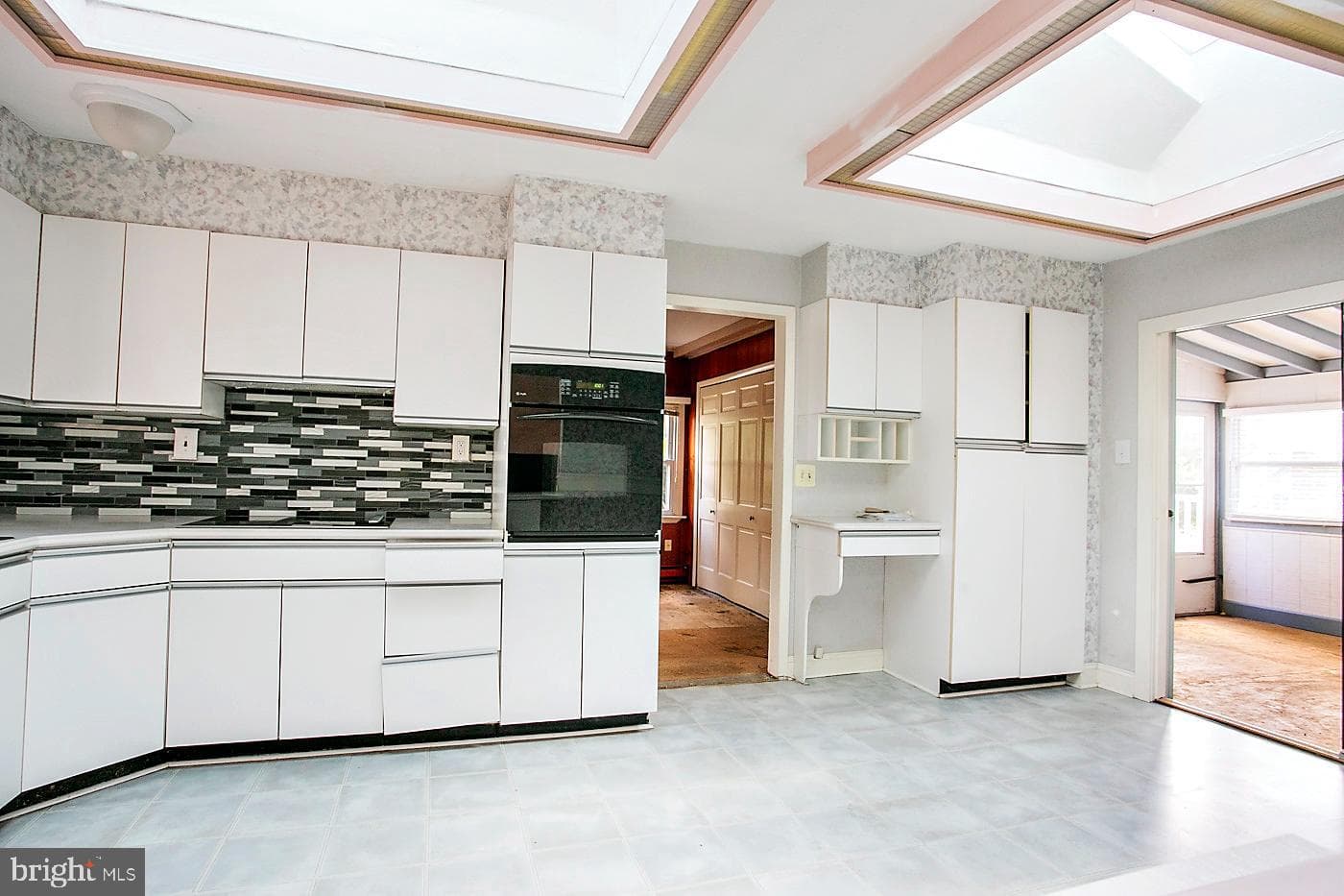 516 Beatty Road photo 13