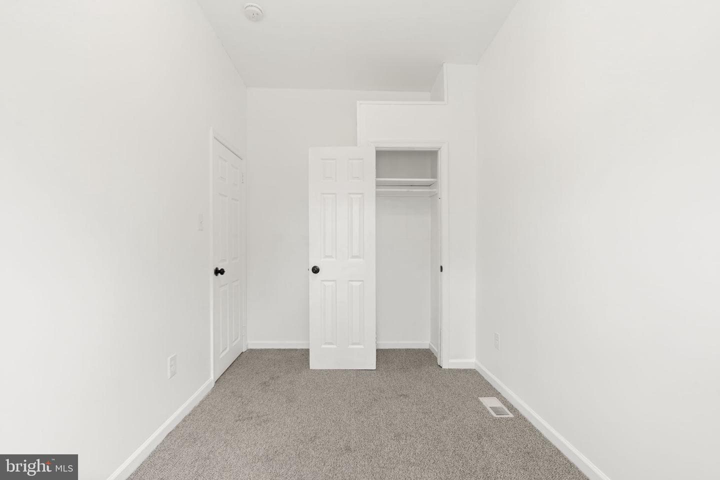 1359 Green Street photo 24