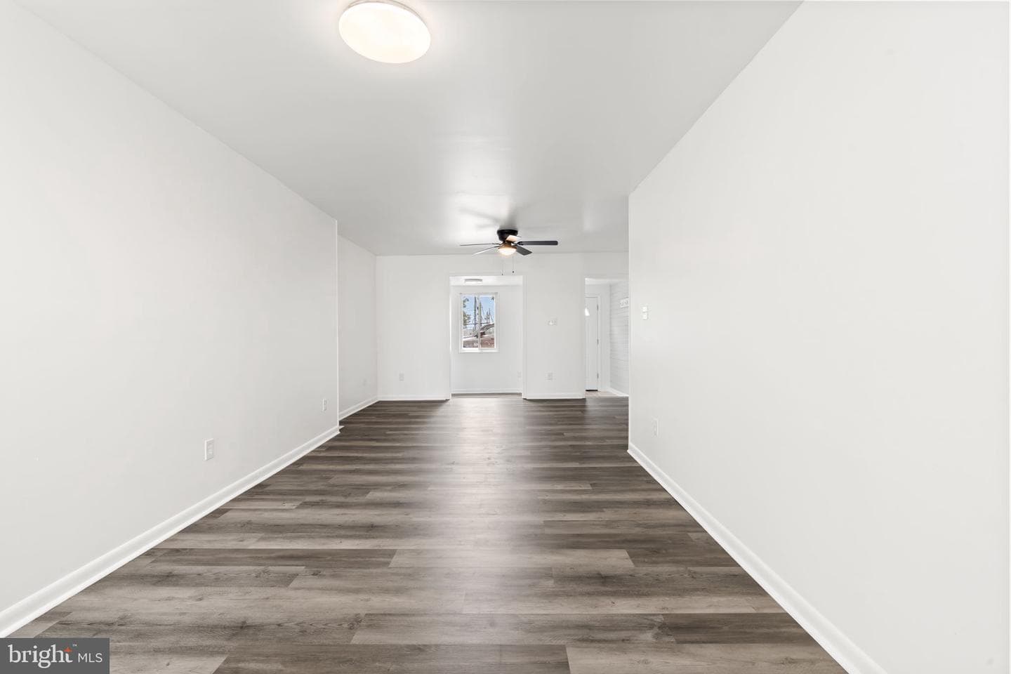 1359 Green Street photo 9
