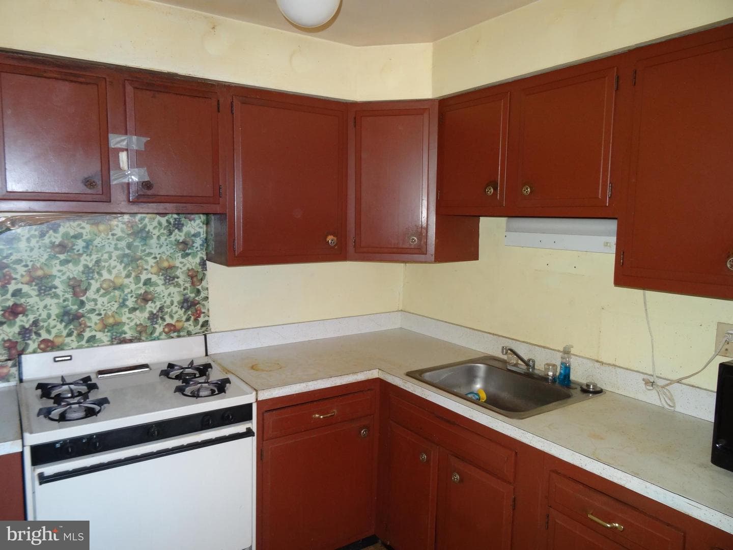 1423 Rainer Road photo 10