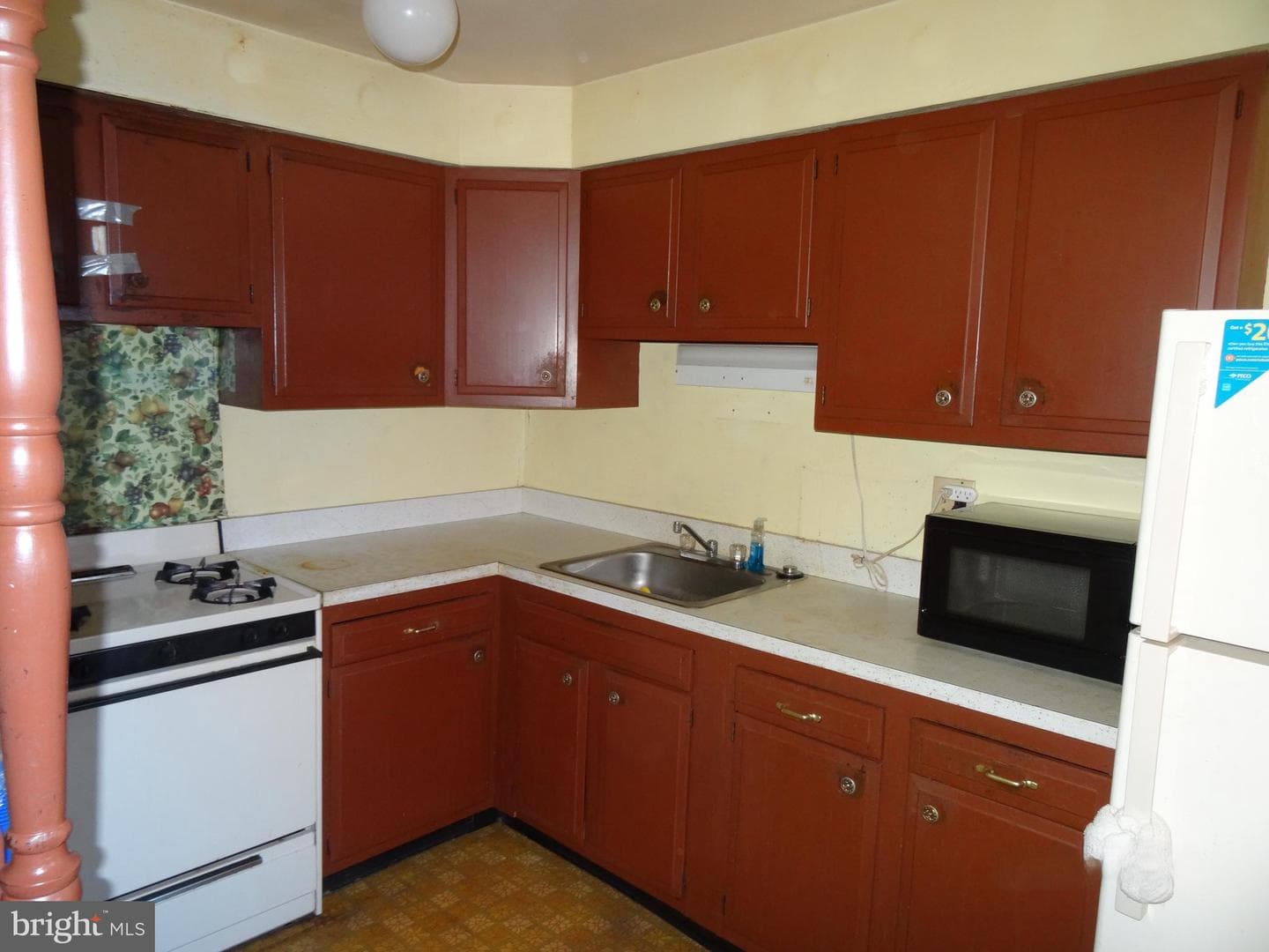 1423 Rainer Road photo 9