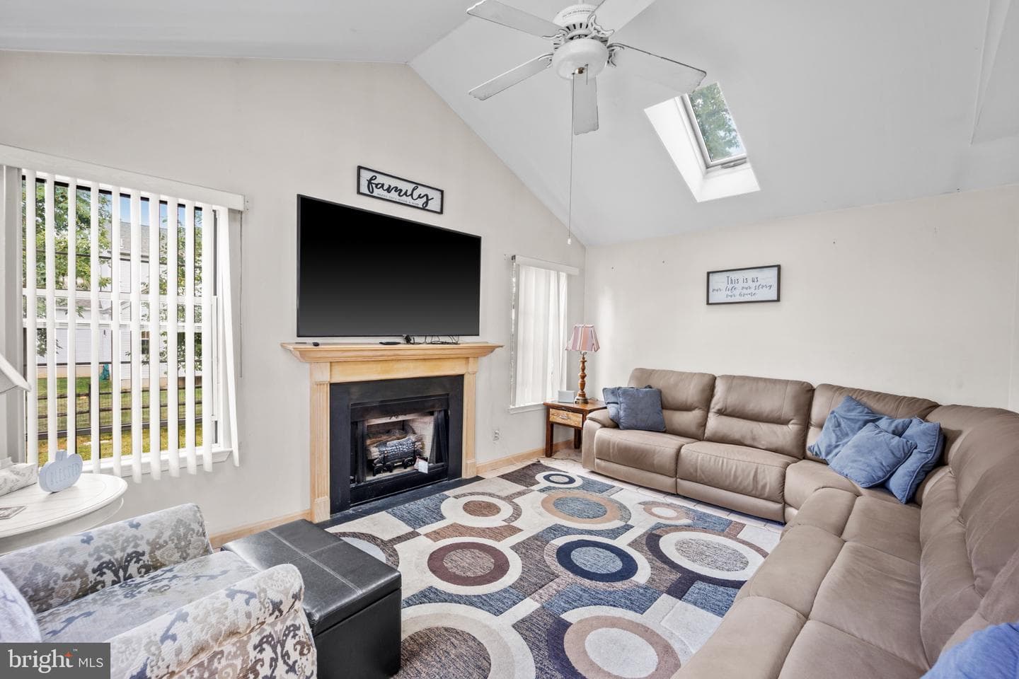 107 Romaine Way photo 13