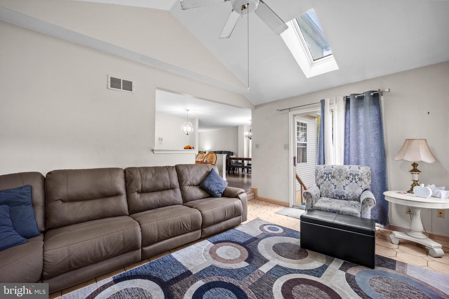 107 Romaine Way photo 14