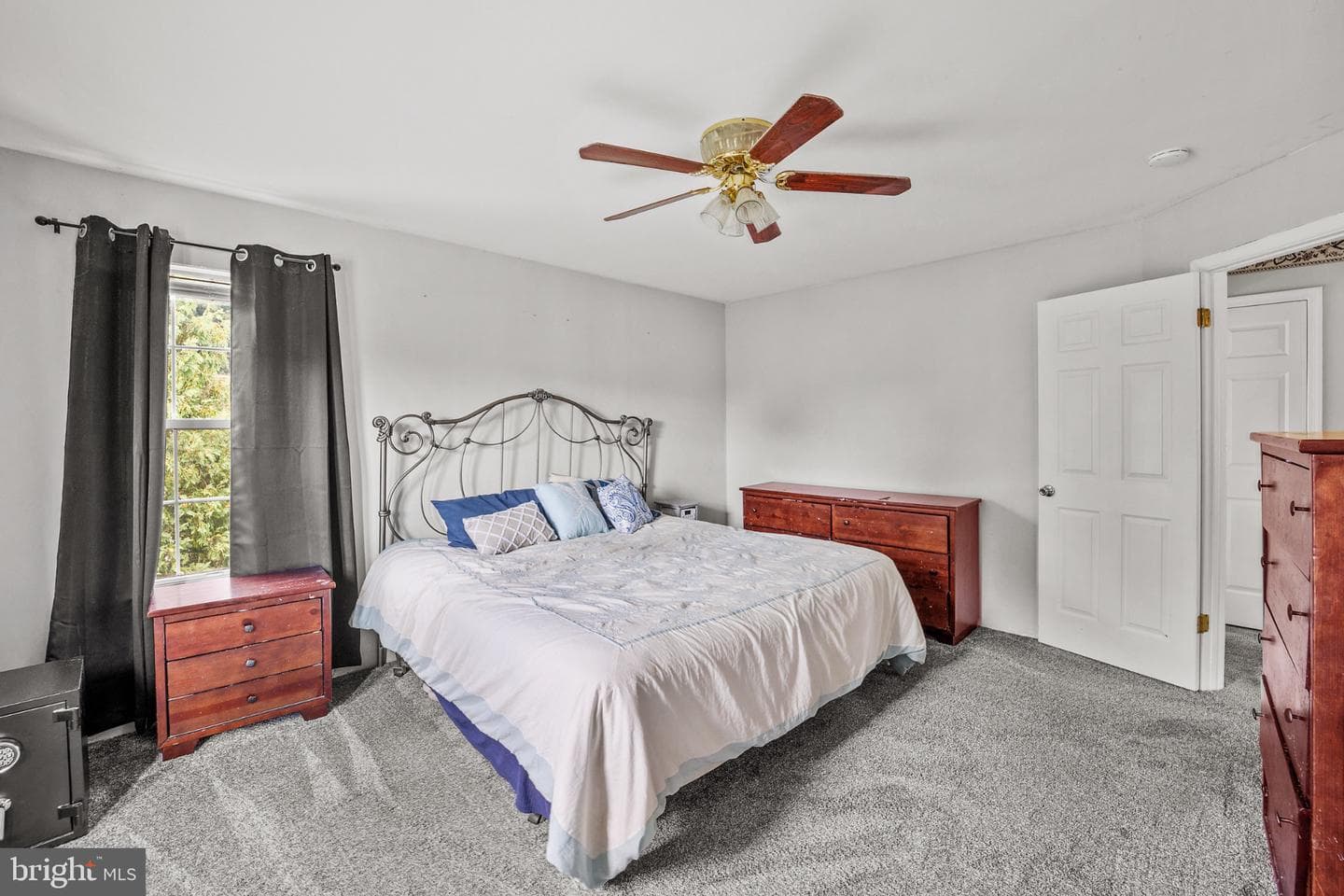 107 Romaine Way photo 18