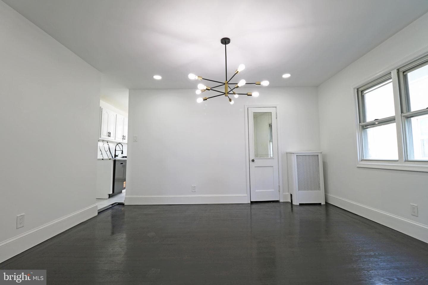 939 Serrill Avenue photo 10