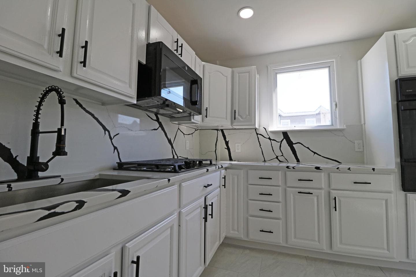 939 Serrill Avenue photo 14