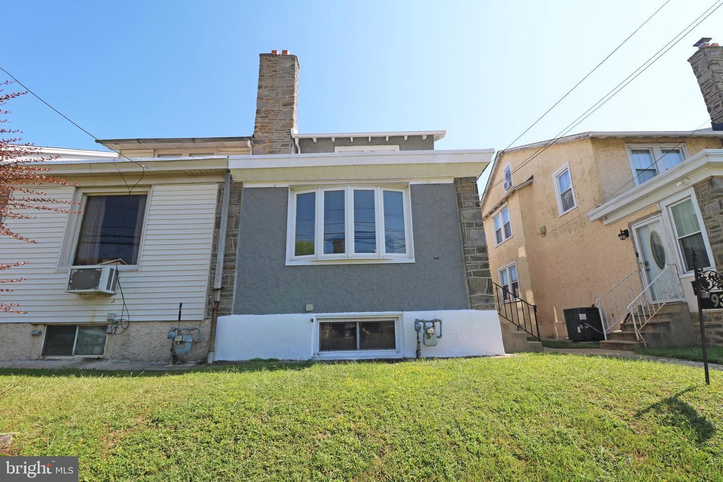 939 Serrill Avenue photo 2
