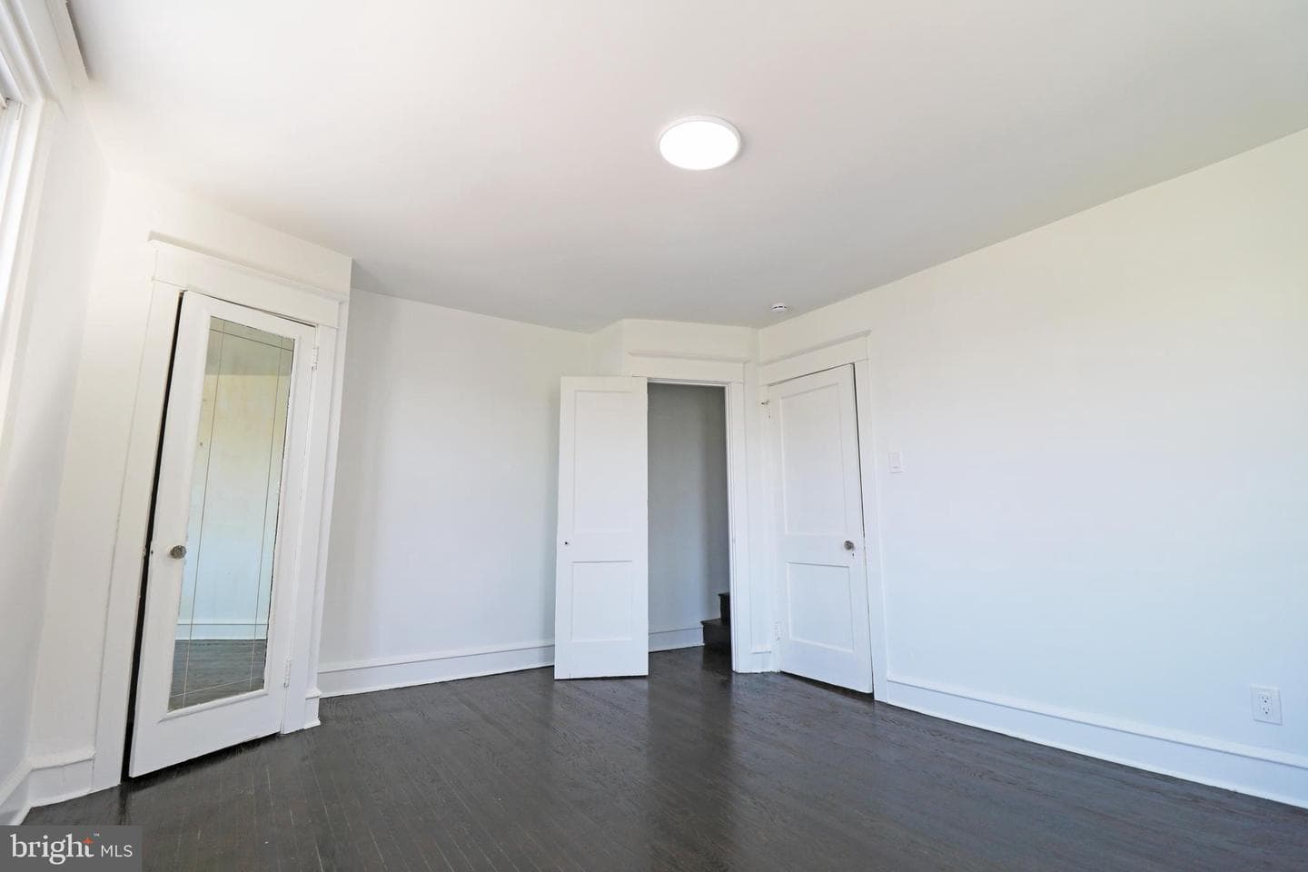 939 Serrill Avenue photo 22