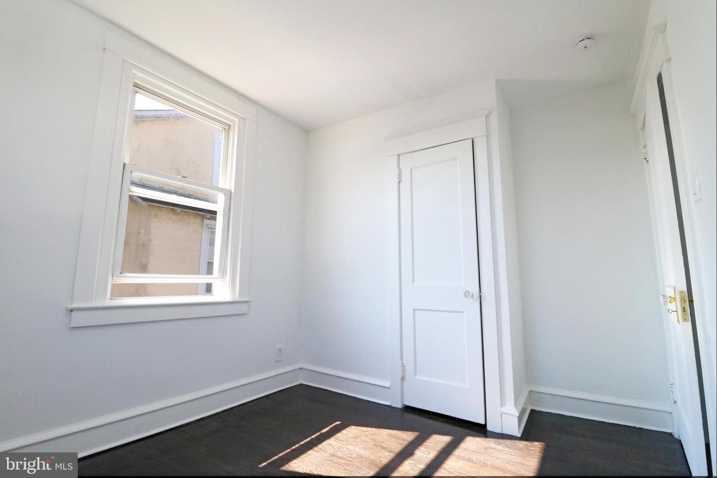939 Serrill Avenue photo 23