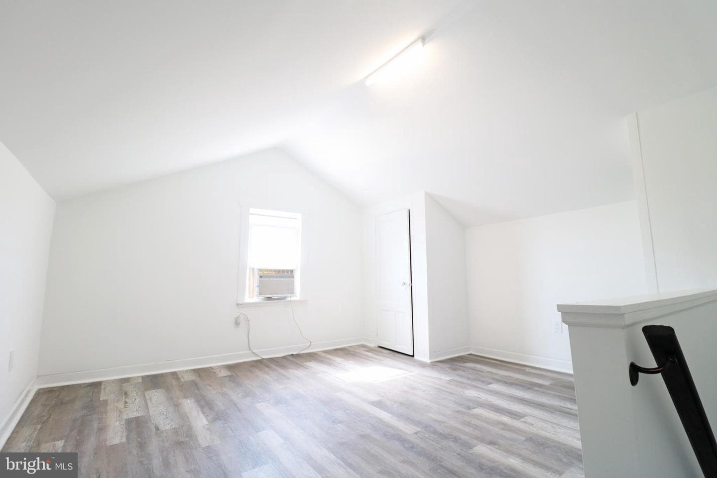 939 Serrill Avenue photo 27
