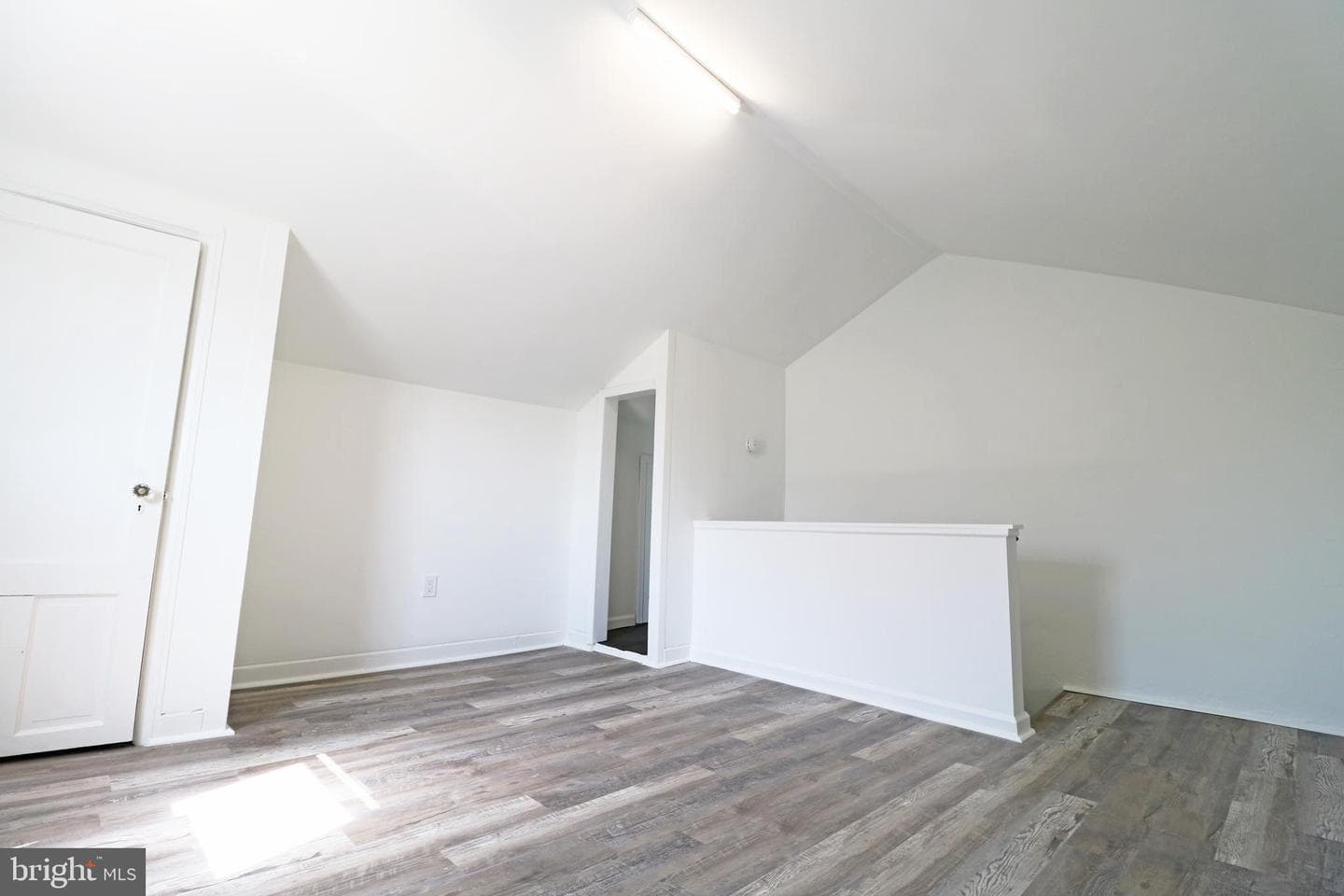 939 Serrill Avenue photo 28