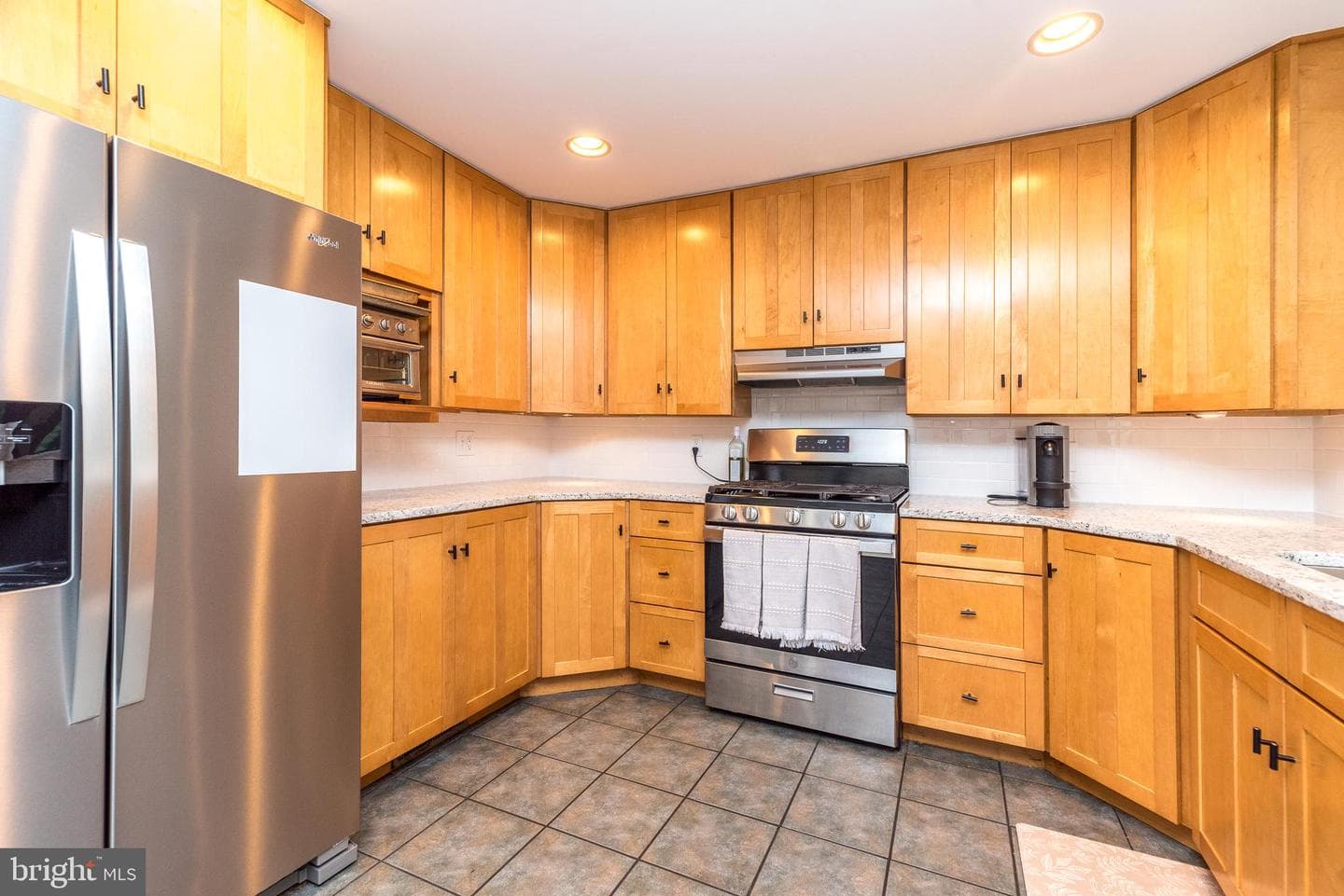 44 Yale Avenue photo 14