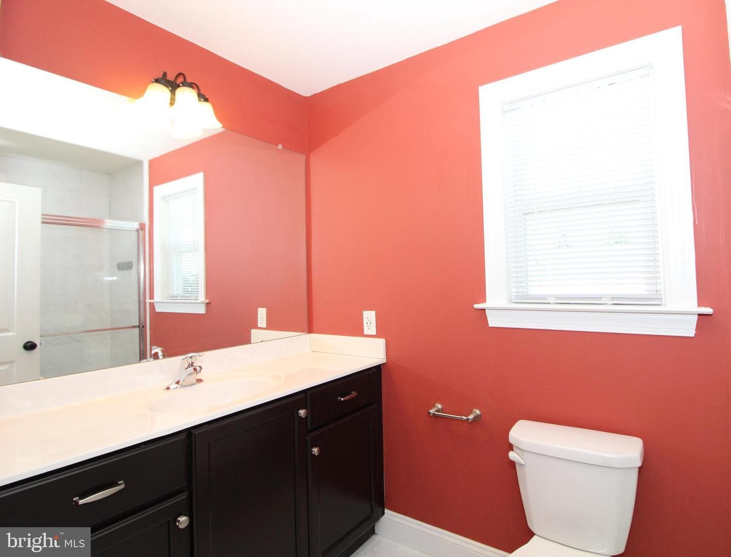 2608 Grand Avenue photo 10