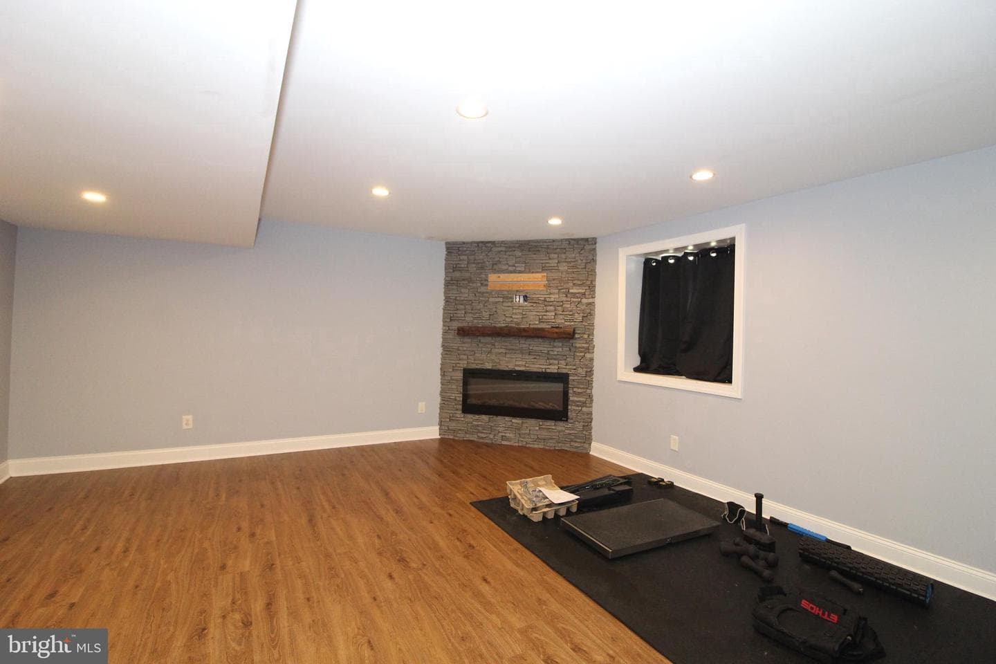 2608 Grand Avenue photo 19