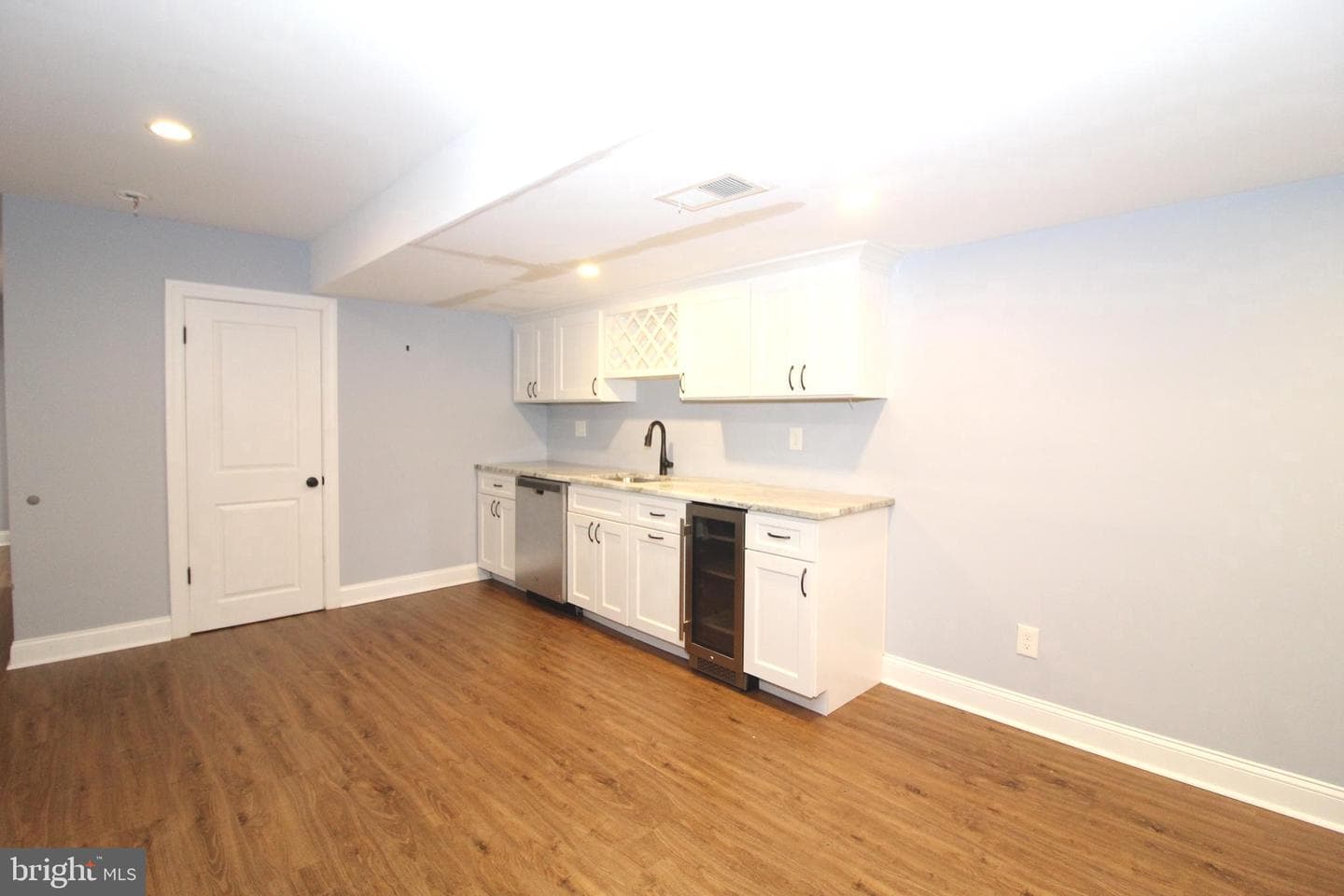 2608 Grand Avenue photo 20