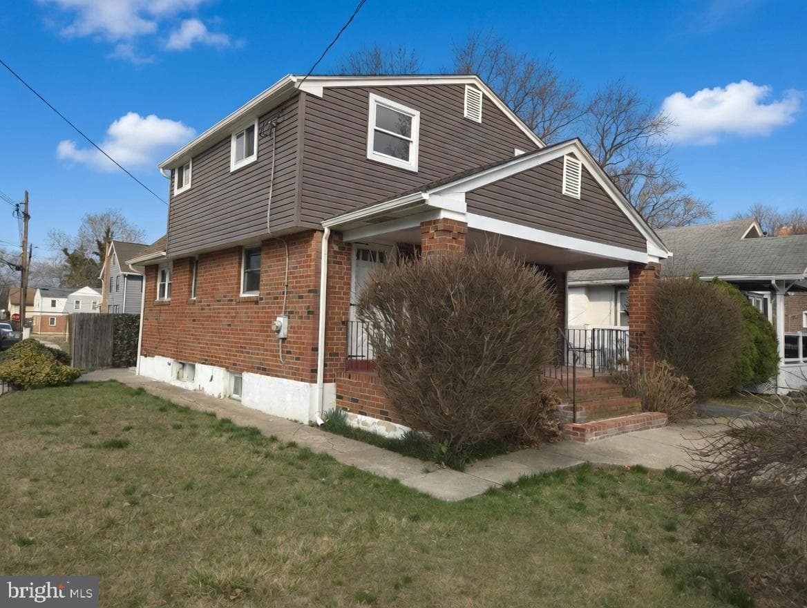 200 E Roland Road photo 7
