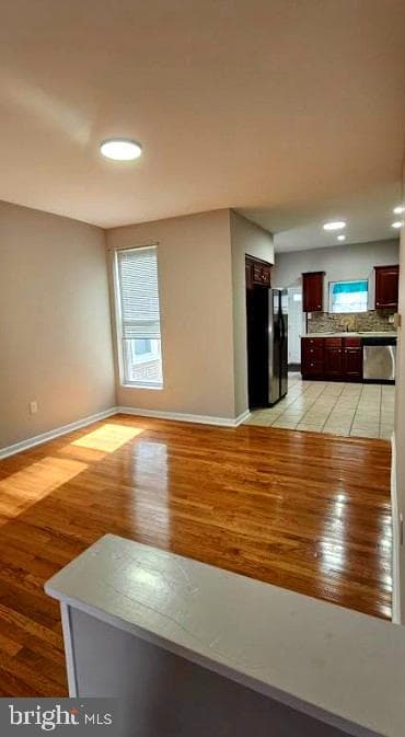 1044 Toll Street photo 3