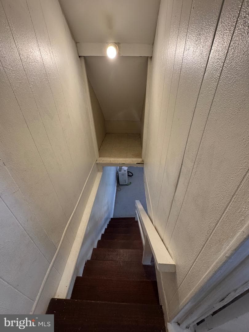 419 Custer Avenue photo 24