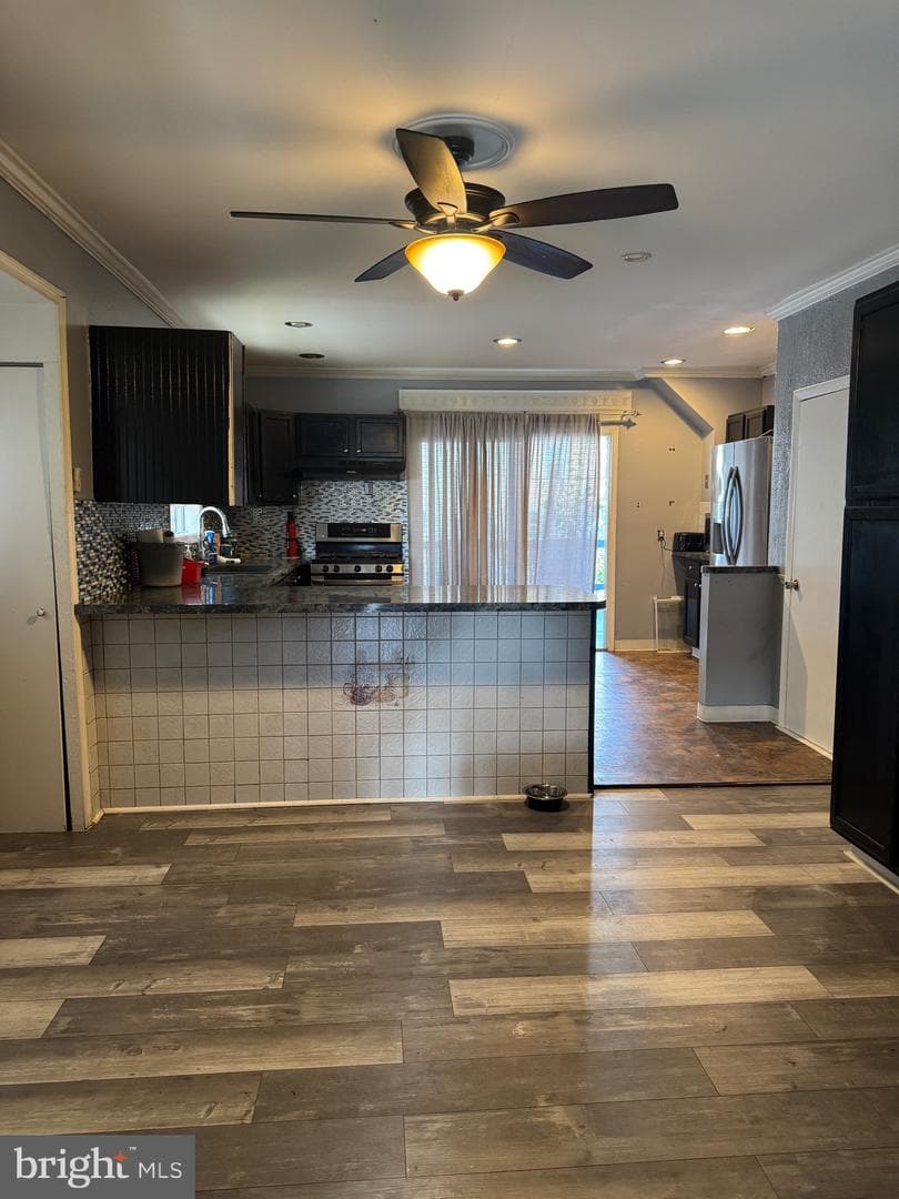 419 Custer Avenue photo 4