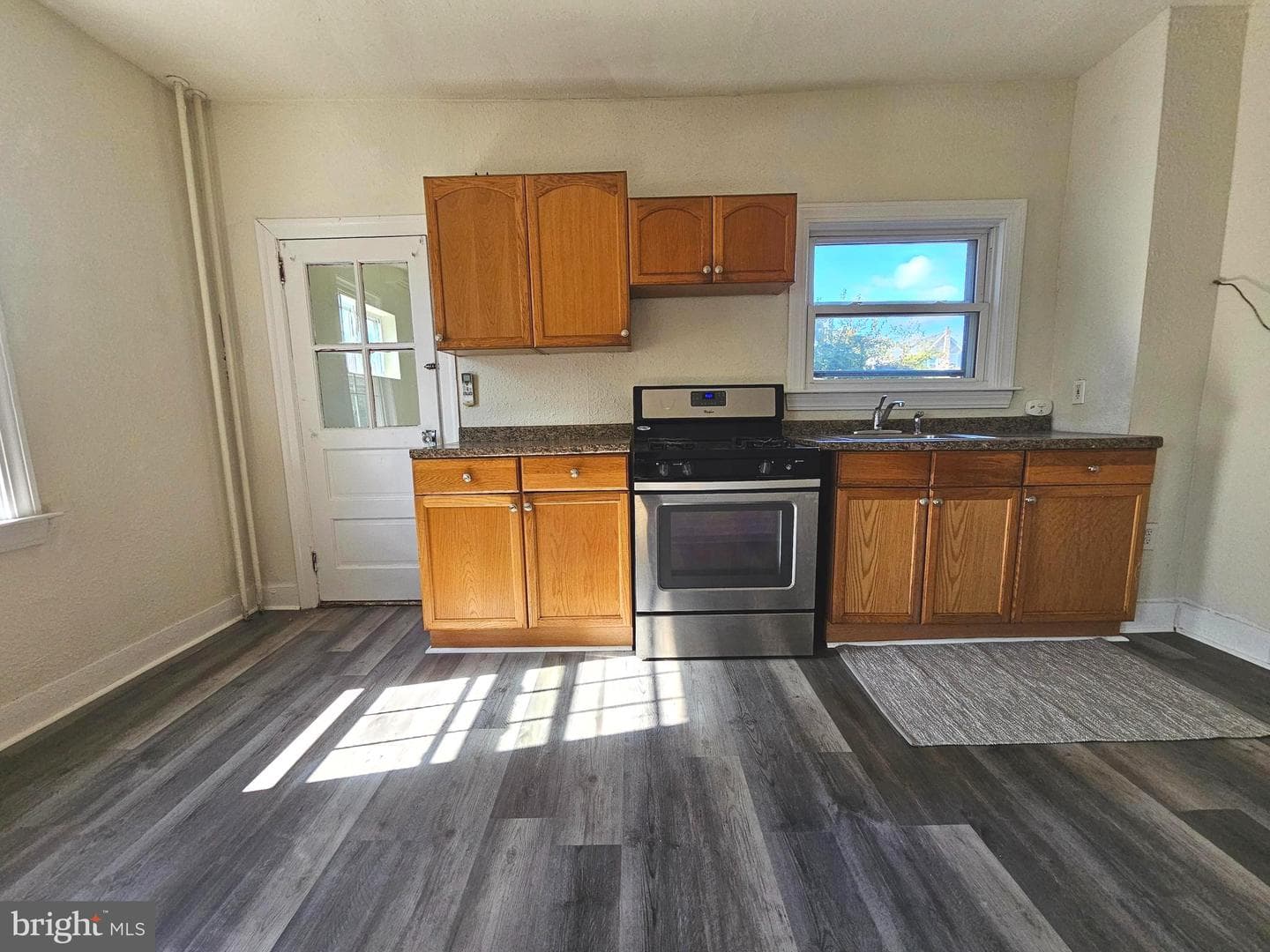 120 Bartram Avenue photo 18